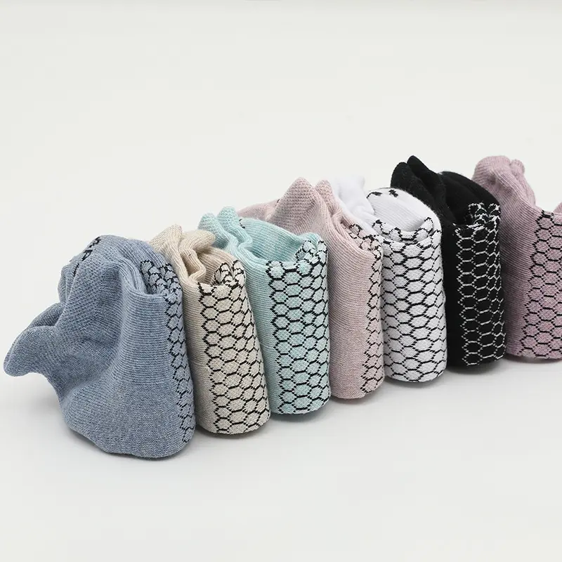 Terry Running Non-Skid Cotton Men Sports Socks Manufacturer - Image 4