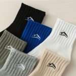 Winter Cotton Embroidery Sports Men Quarter Socks