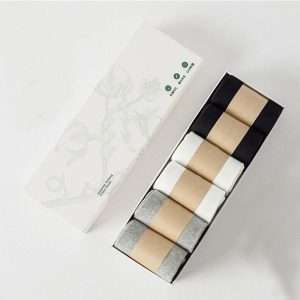 Antibacterial and deodorizing socks