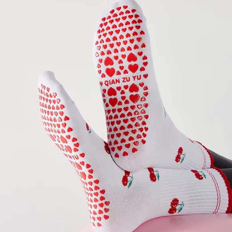 Love-yoga-socks
