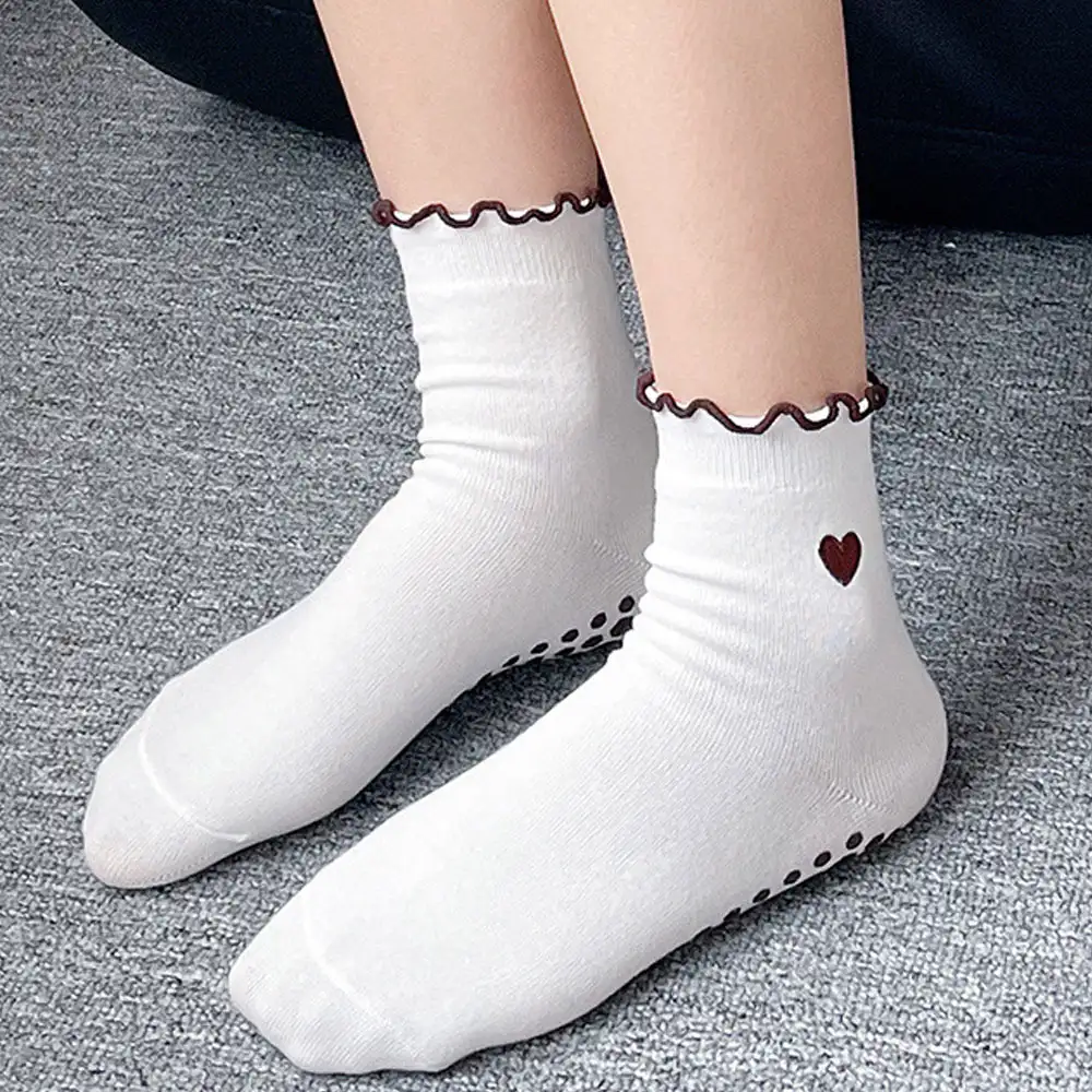 Embroidered-logo-women's-yoga-socks